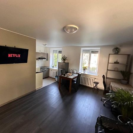 Comfy Apartment In The Center Κισινάου Εξωτερικό φωτογραφία